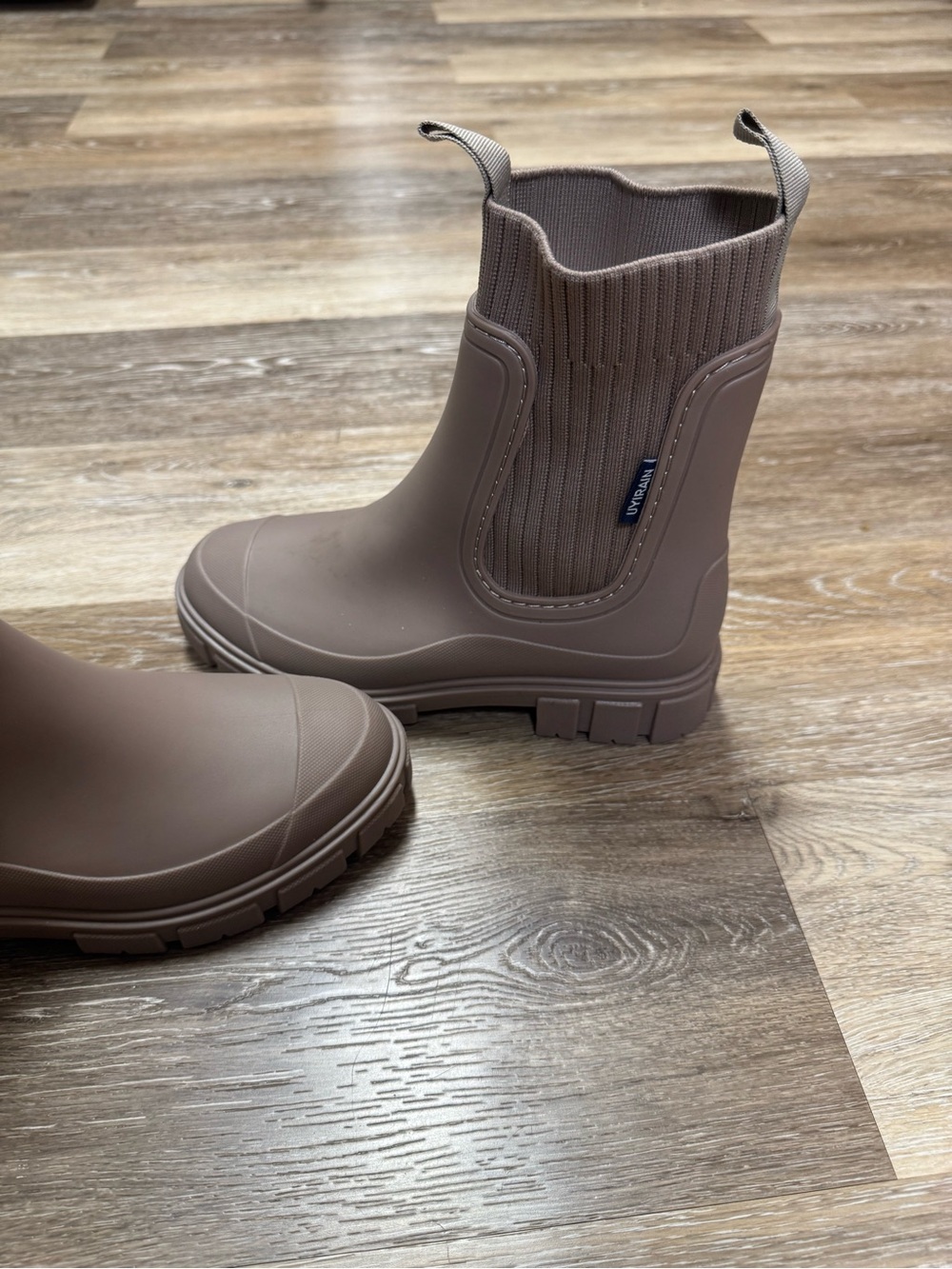 Maelie™ | Waterproof Chelsea Boots - Picture 4 of 11
